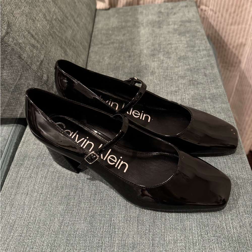 Calvin Klein Mary Jane Pump
